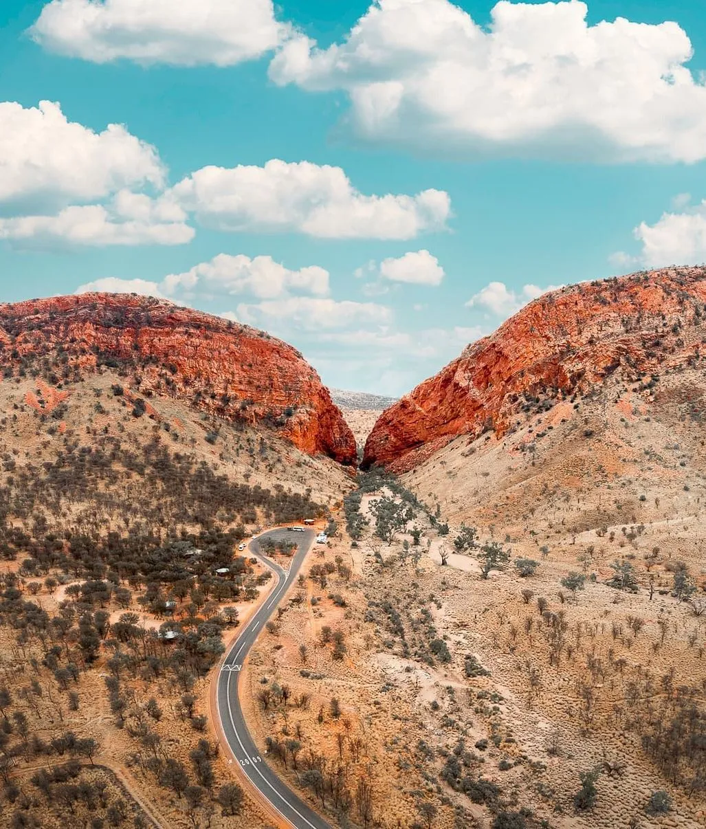 Transport Costs, Simpsons Gap